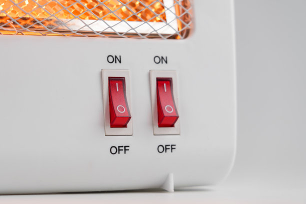 白色经济卤素电加热器图片下载