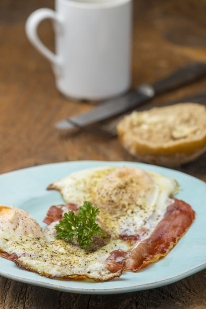 培根煎蛋图片下载