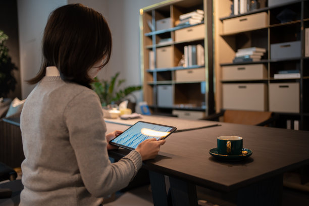 使用平板电脑工作图片下载