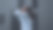 压力大的女商人在户外哭泣。不开心沮丧的女人。图片下载