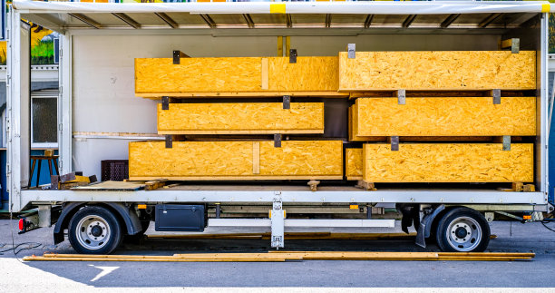 典型的老式拖车-照片-特写图片下载