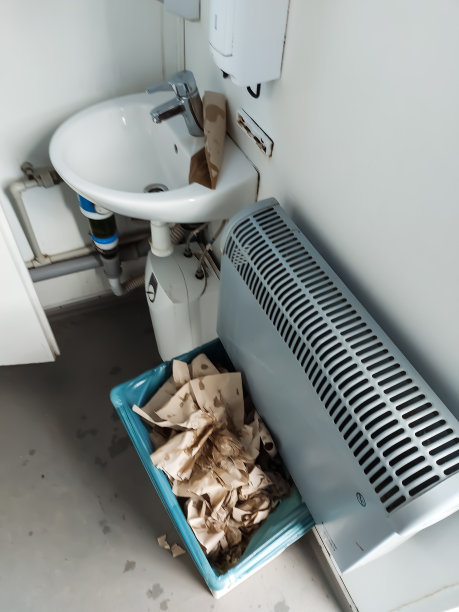 公共厕所设施脏乱图片下载