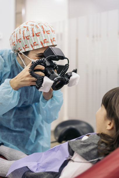 牙医拍照图片下载