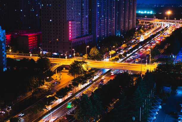 明亮的城市夜景图片下载