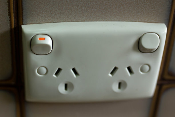 墙壁开关图片下载