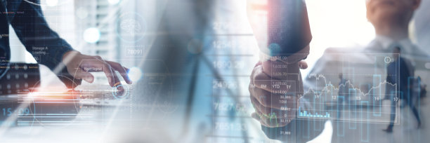 成功的商业交易，技术业务投资和团队合作理念。商人投资者与商业图表增长握手，计划和战略，合伙协议图片下载