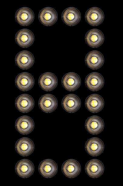 住宅和公寓室内用灯具和聚光灯图片下载