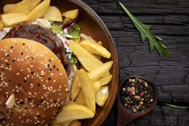 汉堡配炸薯条图片下载
