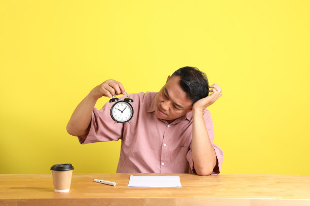 40多岁亚洲男人图片下载