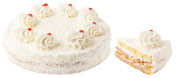 椰子奶油蛋糕。椰子派与奶油和切片孤立的白色背景与修剪路径图片下载