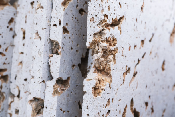 石灰华天然石材室内装饰材料仓库包图片下载