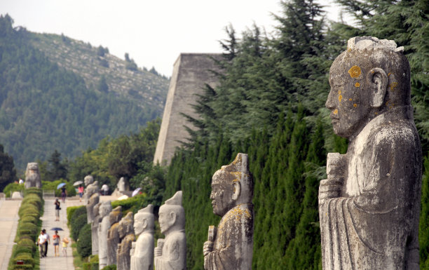 陕西乾陵的古代雕像图片下载