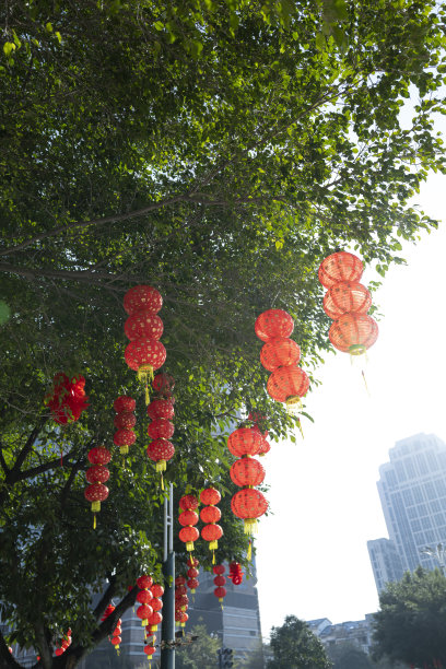春节期间悬挂的灯笼图片下载