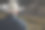 沙漠中戴牛仔帽的成年男子的后视图图片下载