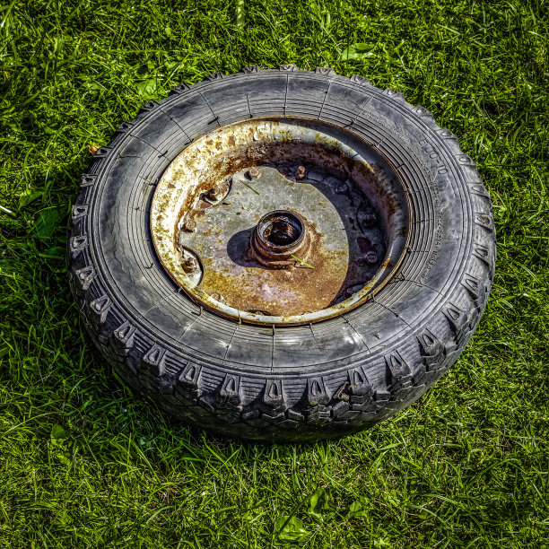 手推车上的轮子图片下载