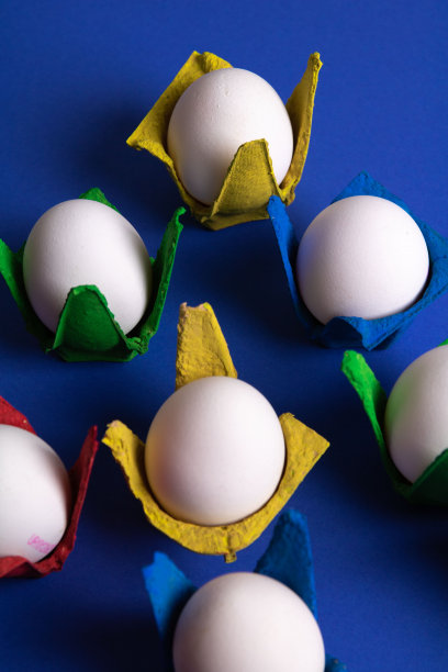 彩色包装鸡蛋的照片图片下载