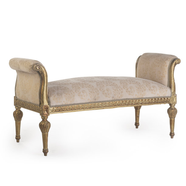 复古舒适椅子，白色背景上孤立图片下载