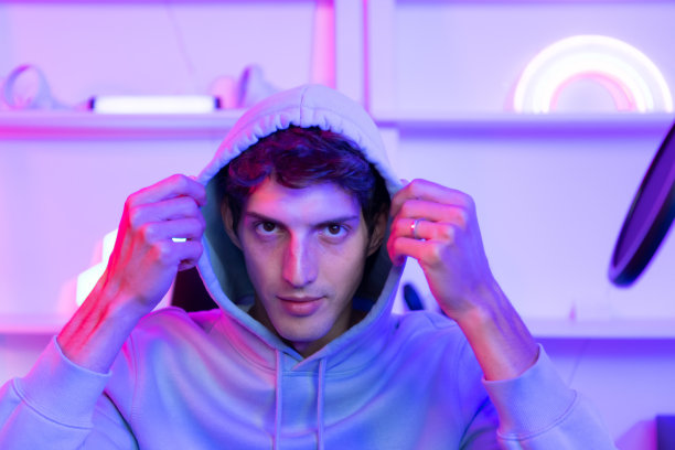 通常情况下，玩家深入研究游戏是为了精通游戏，并经常在游戏中进行竞争。图片下载