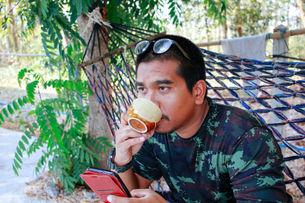 墨西哥人喝咖啡图片下载