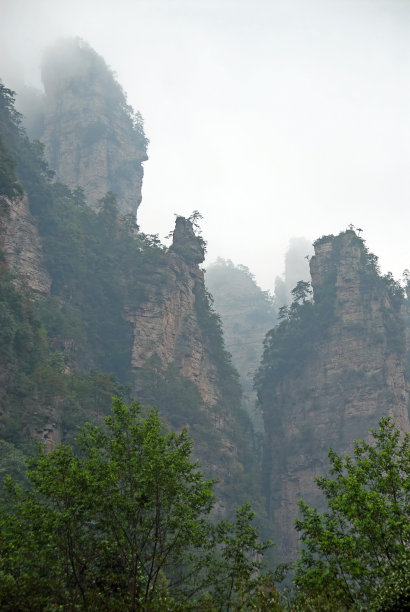 中国张家界的山林图片下载