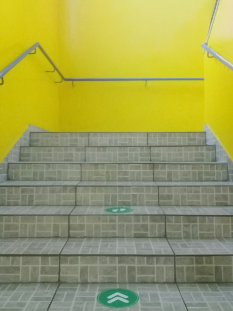 学校的楼梯图片下载