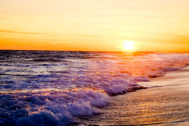 滚动的海滩图片下载