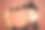 头发，美容与头发护理和女人，化妆和化妆品与口红，眼影和微叶片对工作室的背景。人像，长发健康生长，容光焕发。图片下载
