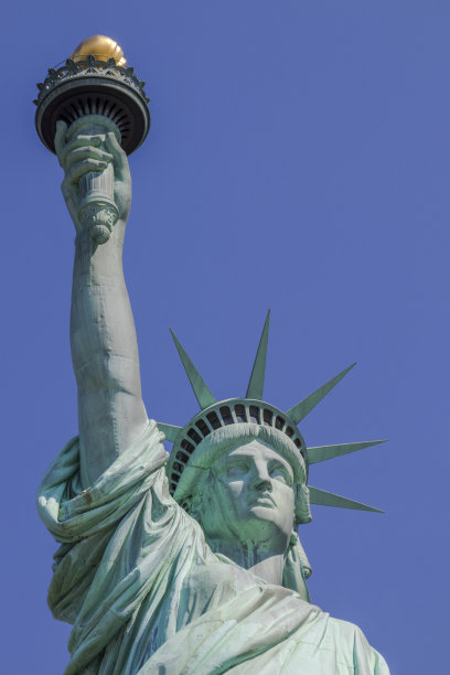 The Statue of Liberty (La Liberté éclairant le monde), Liberty Island, New York City, United States.图片下载