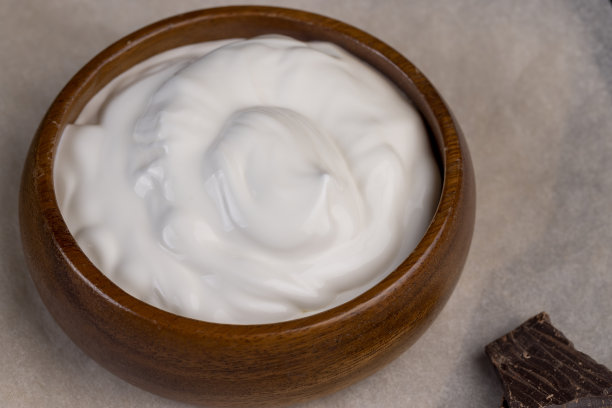 奶油酸奶和巧克力特写图片下载
