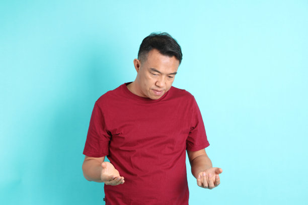 40多岁亚洲男人图片下载