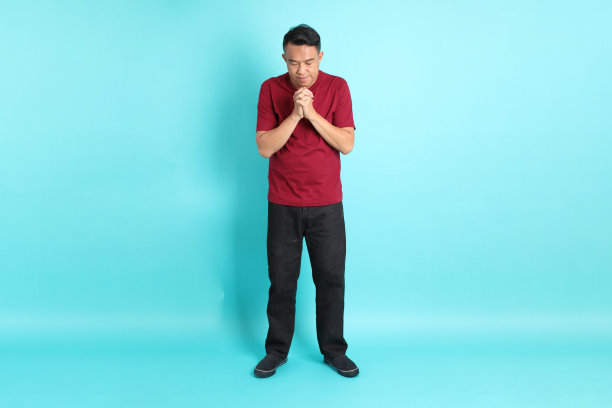 40多岁亚洲男人图片下载