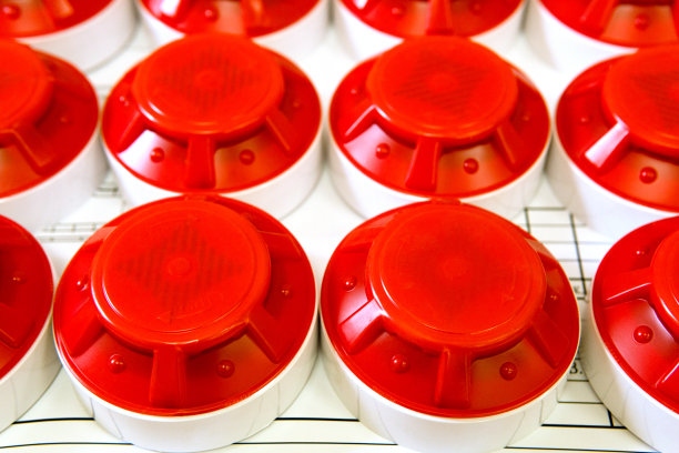 消防安全设备和计划摆在桌面上。有选择性的重点。图片下载