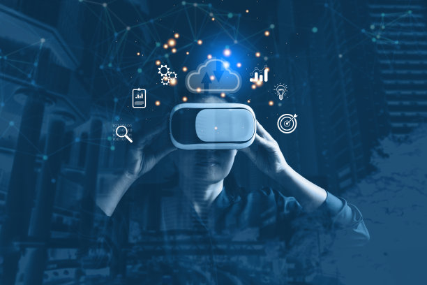 女商人戴着VR眼镜访问云计算技术互联网存储网络概念和一个大数据库大数据通过互联网技术。元宇宙技术理念。图片下载