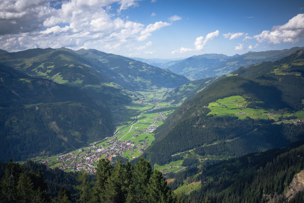 奥地利蒂罗尔的Zillertal图片下载