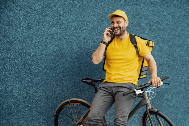 为顾客送餐图片下载