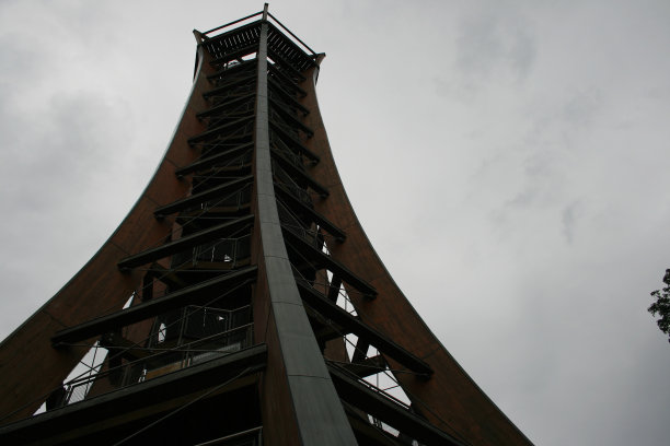 德国设计精美的木塔图片下载