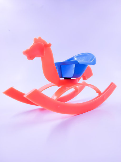 小鸡小孩玩具照片图片下载