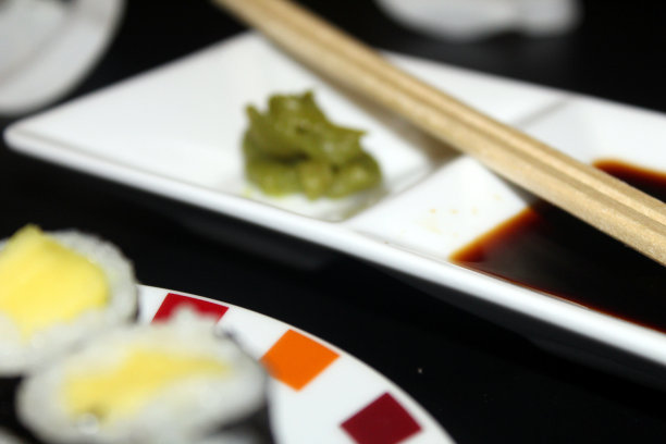 在家吃寿司图片下载