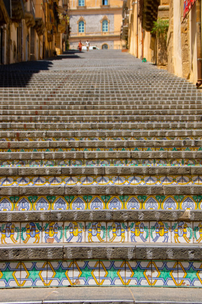 卡尔塔吉罗的圣玛丽亚德尔蒙特楼梯图片下载