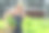 成功的农民在水培温室收获蔬菜的肖像。农业栽培和小型企业理念。图片下载