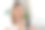 微笑的漂亮女人服用药丸后醒来图片下载