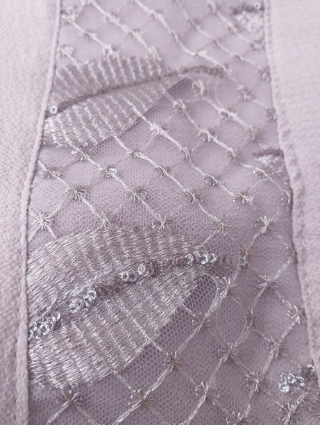 女性布料纹理与奢华串珠图片下载