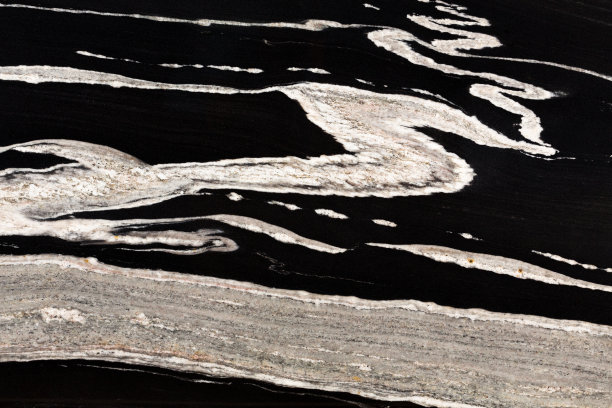 背马时尚自然光滑大理石石板纹理。深黑色优雅的材料，设计外观的石板背景，豪华的家居装饰，3d地砖，陶瓷墙面。图片下载