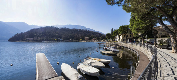 列诺湖畔的风景图片下载