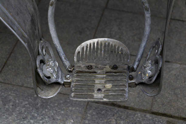 特写镜头的步骤的辉腾用来进入车辆图片下载