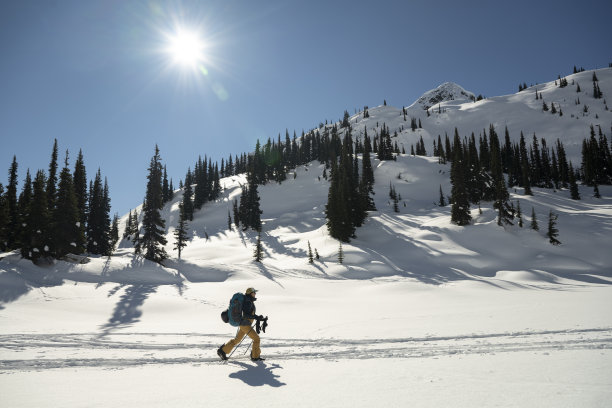 女子越野滑雪图片下载