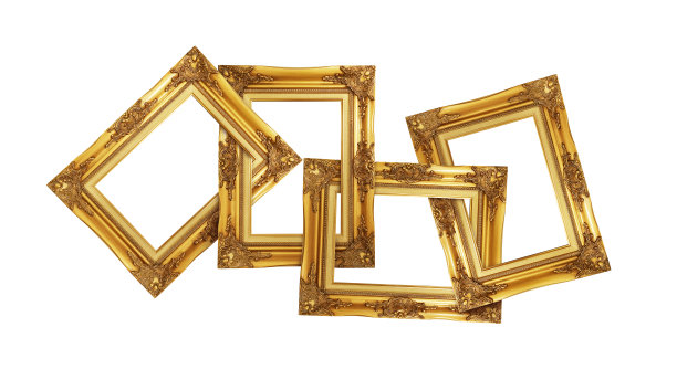 四个旧木框孤零零地放在白色背景上图片下载