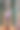 一个小女孩在公园里玩。公园家庭社交的概念。一个女孩在荡秋千，玩创意游戏图片下载