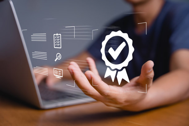 商人工作标志着顶级的服务质量保证，保证，标准，ISO认证，以及被客户和商业组织接受的标准化概念图片下载