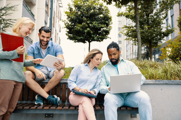 多元求知的年轻人!图片下载